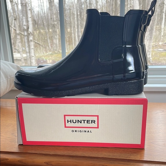 Hunter Glossy Black Chelsea Boots - Picture 1 of 10